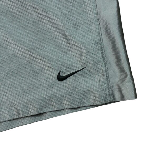 Short de Sport homme gris Nike QWE0152