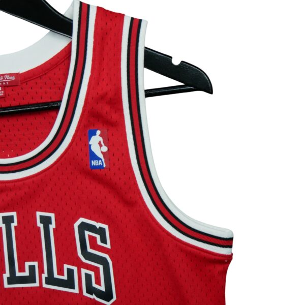 Maillot sans manches femme rouge Mitchell and Ness Equipe Chicago Bulls QWE3331